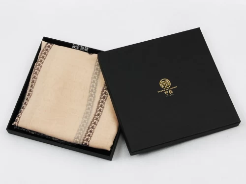 丝绸丝巾包装盒展示图