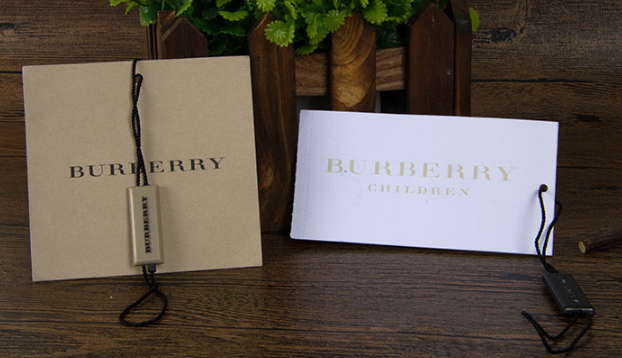 burberry奢侈品吊牌