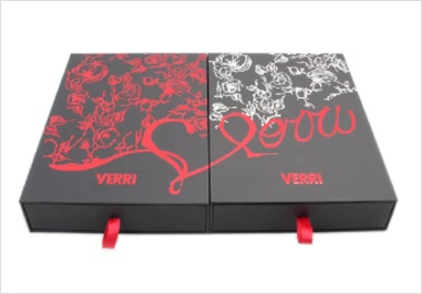 VERRI品牌毛衣服装盒