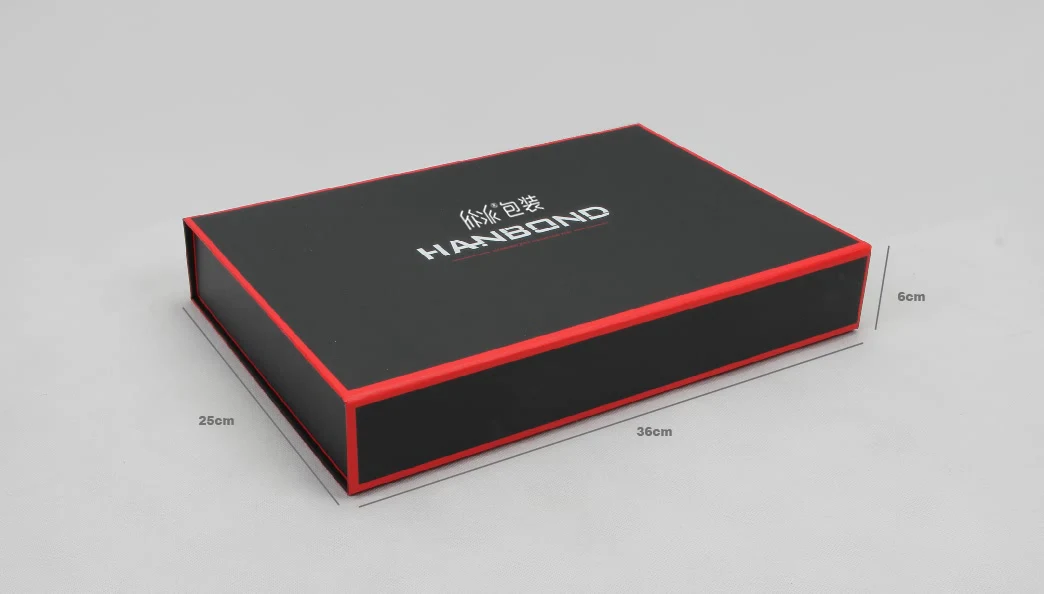 经典黑红衬衫包装盒三维尺寸图