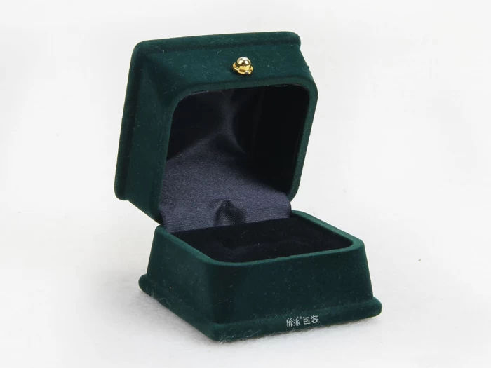 宝石绿首饰戒指盒