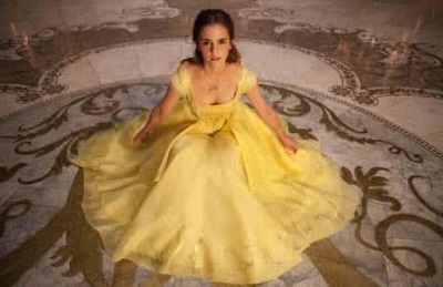 Emma Watson 身穿黄色公主裙