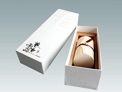 现代礼品盒