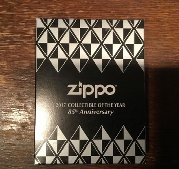 Zippo包装盒正面