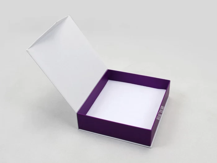 经典白色书型礼品盒翻盖样式