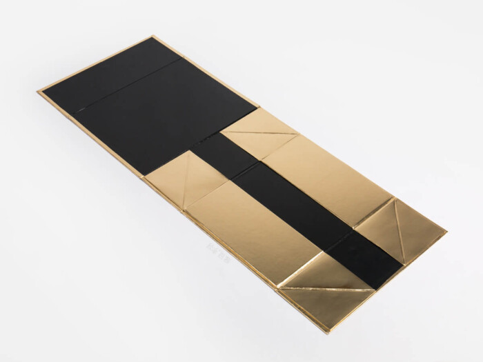 金色奢侈品包装盒折叠样式